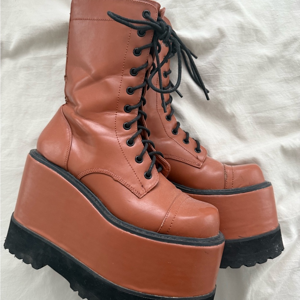 Platform Lace-Up Boots - Brown Size 7